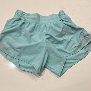 Lululemon Hotty Hot 4” Shorts